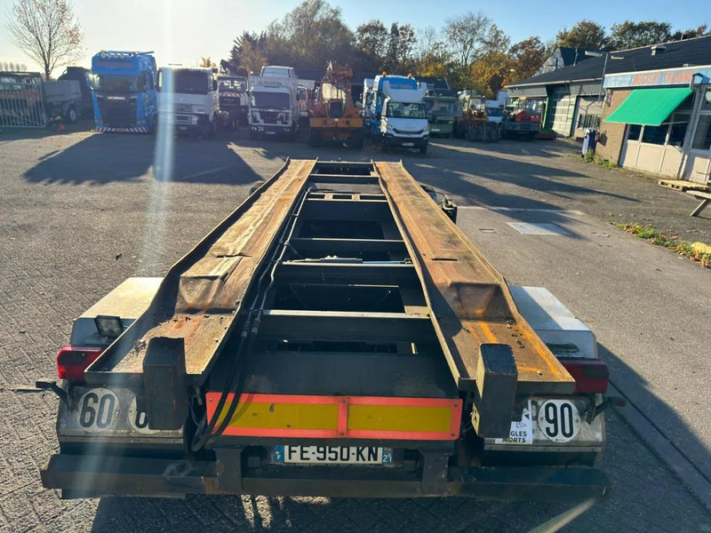 Dropside/ Flatbed semi-trailer Robuste Kaiser R2102P2C: picture 6 Dropside/ Flatbed semi-trailer Robuste Kaiser R2102P2C: picture 6