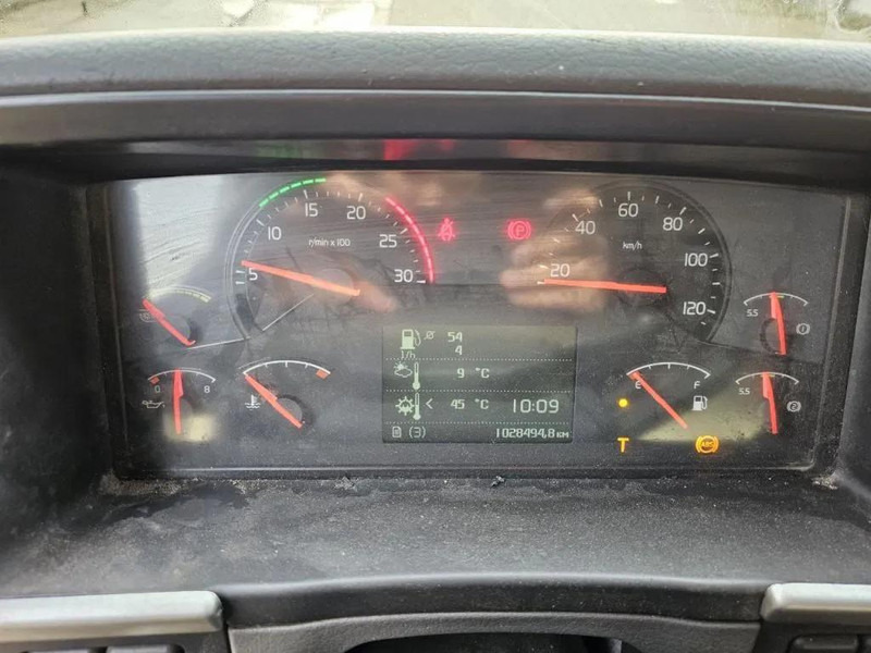 Dropside/ Flatbed truck Volvo FM 12.480: picture 15