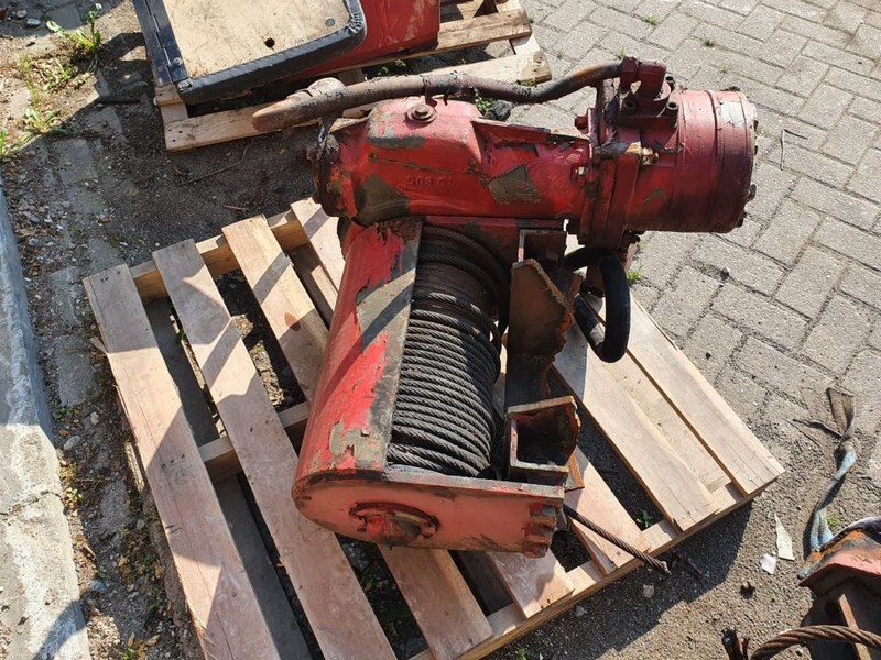 Volvo Lier / Winch - Hydraulics for Truck: picture 3 Volvo Lier / Winch - Hydraulics for Truck: picture 3