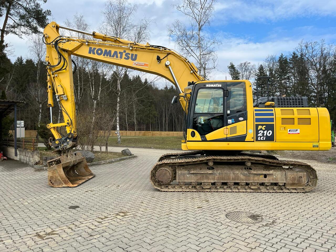 KOMATSU PC 210 LCI-11 - Crawler excavator: picture 1 KOMATSU PC 210 LCI-11 - Crawler excavator: picture 1