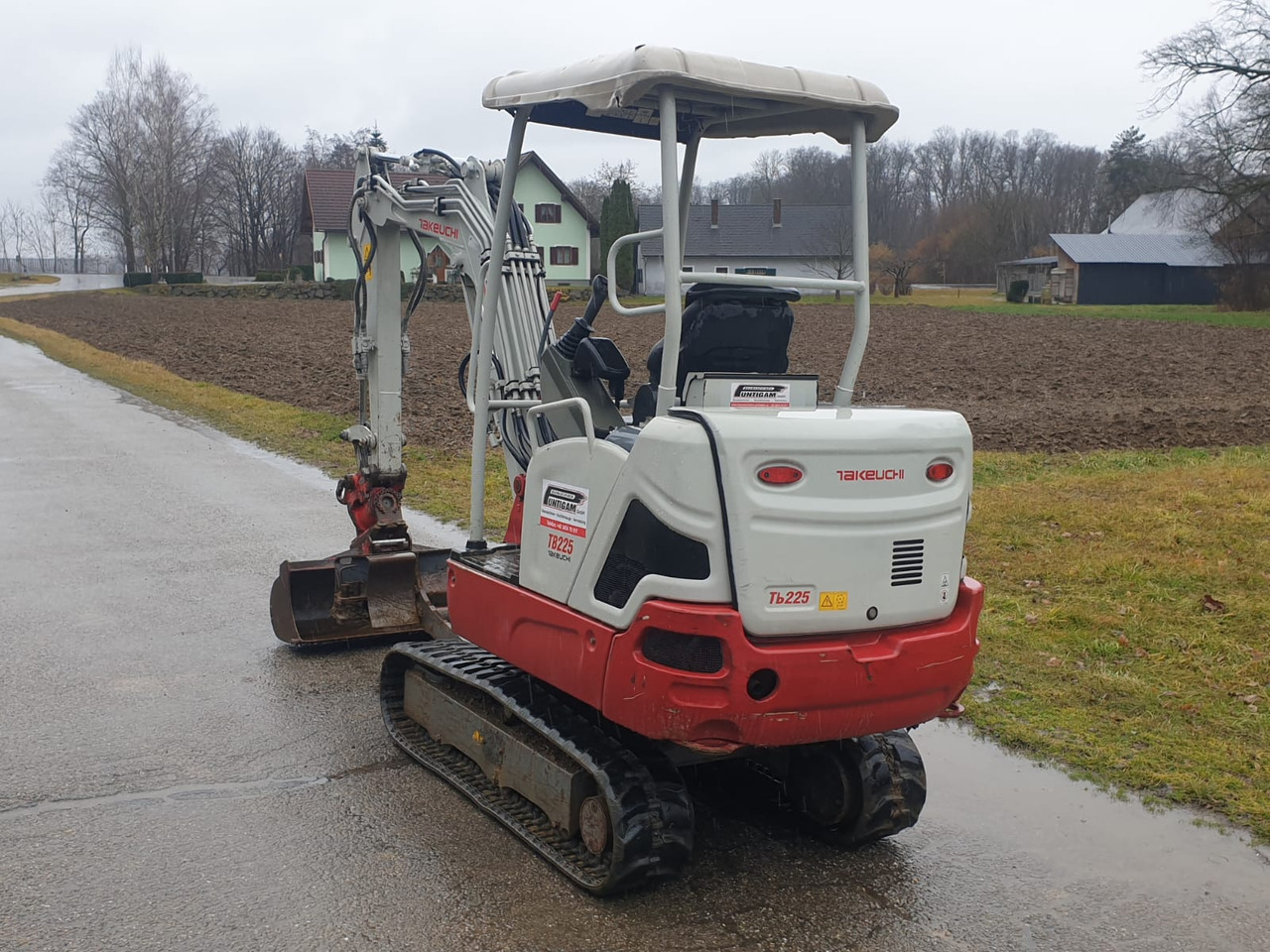 TAKEUCHI TB 225 - Mini excavator: picture 5 TAKEUCHI TB 225 - Mini excavator: picture 5