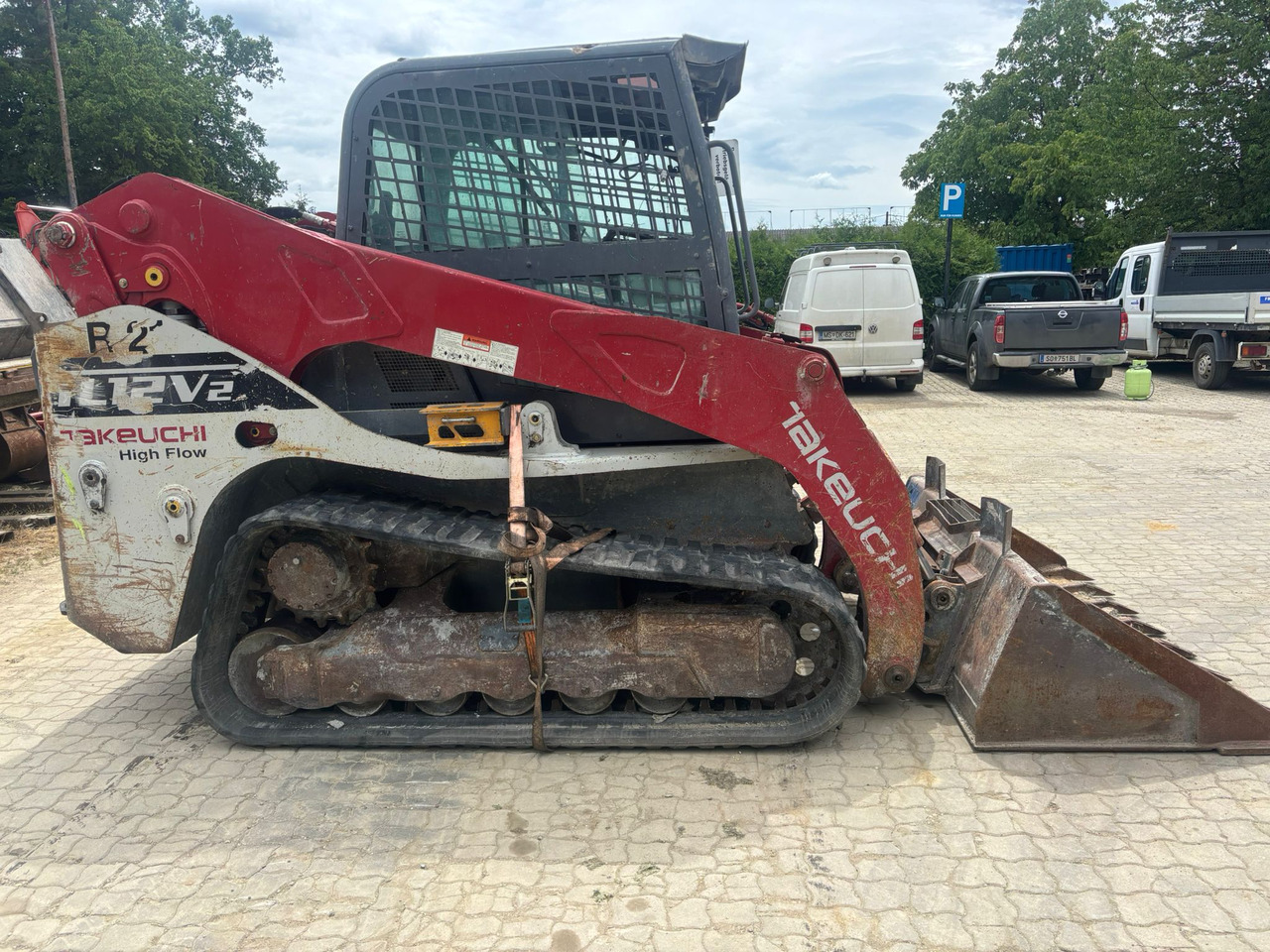 Takeuchi TL 12 V-2 - Engine defektive - Skid steer loader: picture 2 Takeuchi TL 12 V-2 - Engine defektive - Skid steer loader: picture 2
