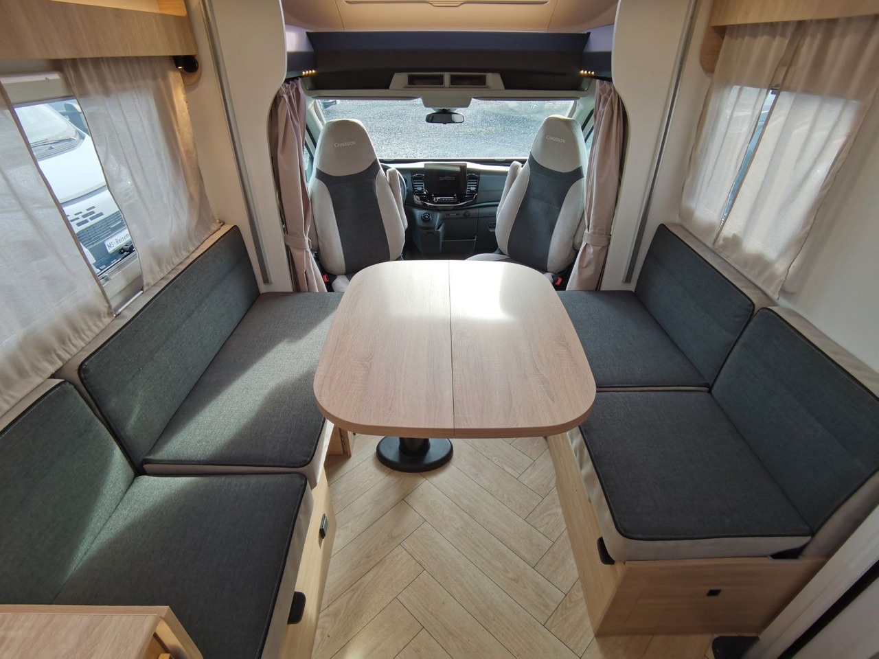 Semi-integrated motorhome Chausson 640 TITANIUM / MODELL 2026 / 165PS /XXL-HUBBETT: picture 15