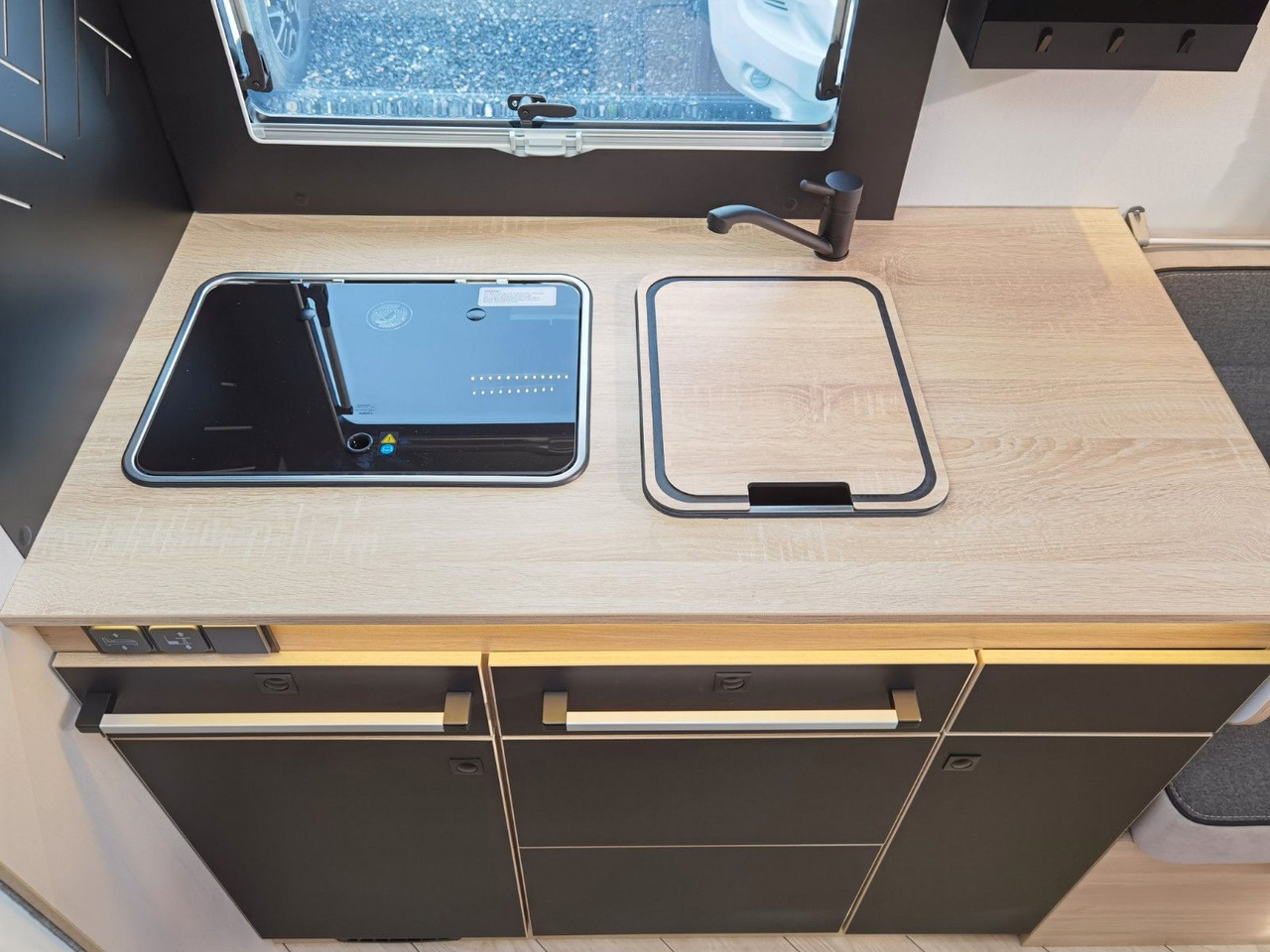 Semi-integrated motorhome Chausson 640 TITANIUM / MODELL 2026 / 165PS /XXL-HUBBETT: picture 21