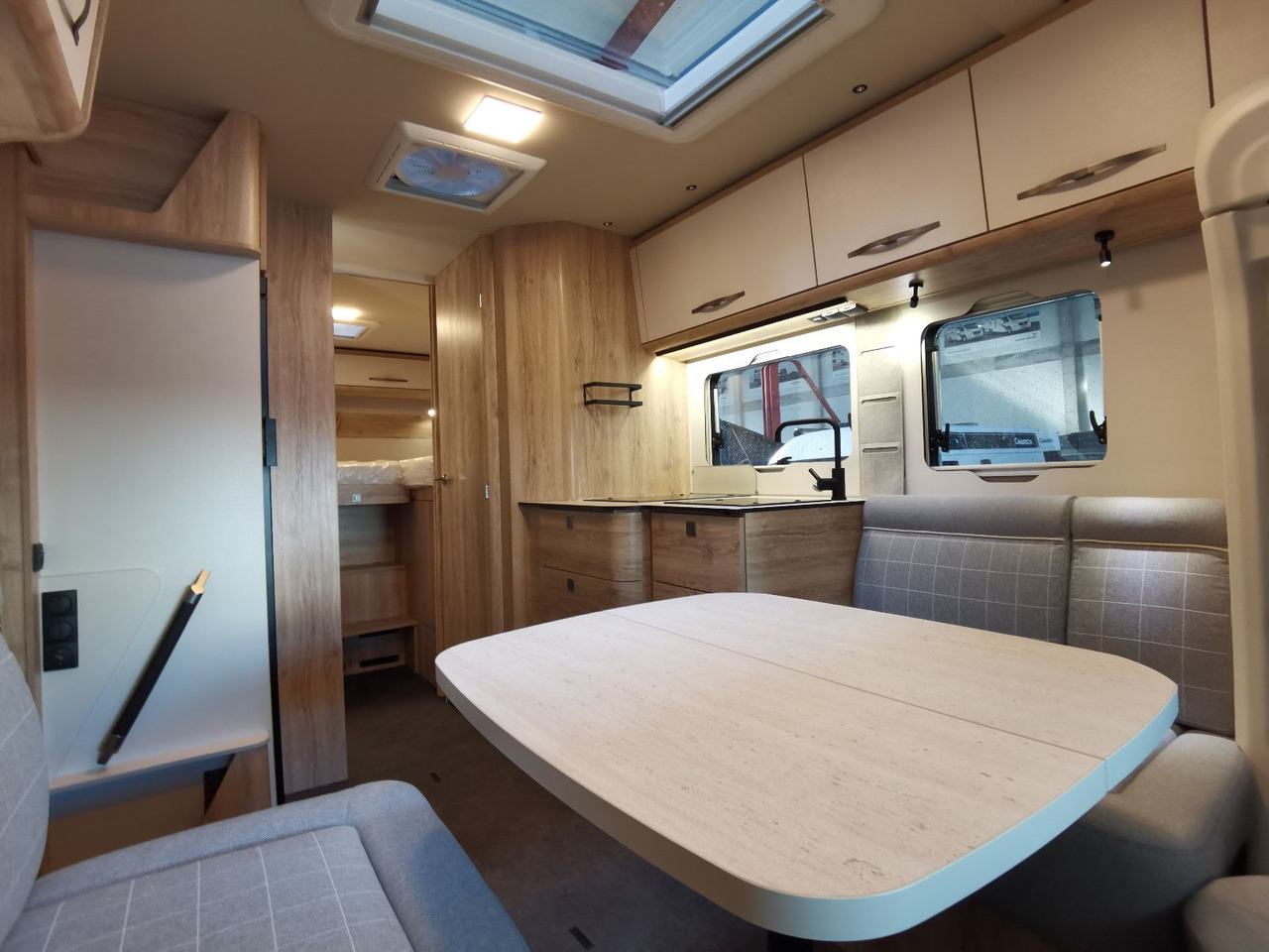 Eura Mobil PROFILA T 720 EF - 101 EDITION / EINZELBETTEN - Semi-integrated motorhome: picture 5 Eura Mobil PROFILA T 720 EF - 101 EDITION / EINZELBETTEN - Semi-integrated motorhome: picture 5