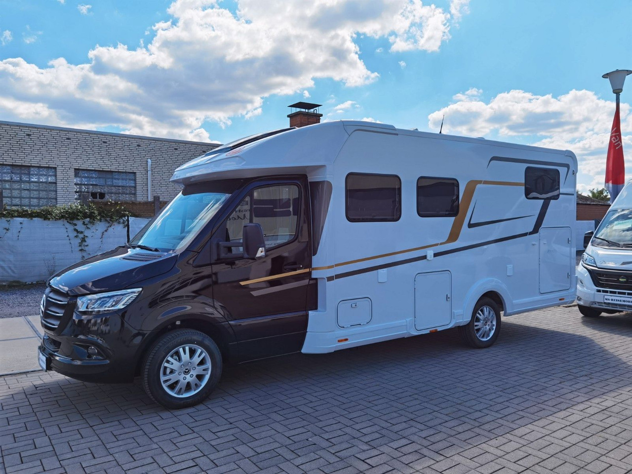 Semi-integrated motorhome Eura Mobil PROFILA T 726 EB - MODELL 2025 -MONDIAL PLUS & S: picture 6