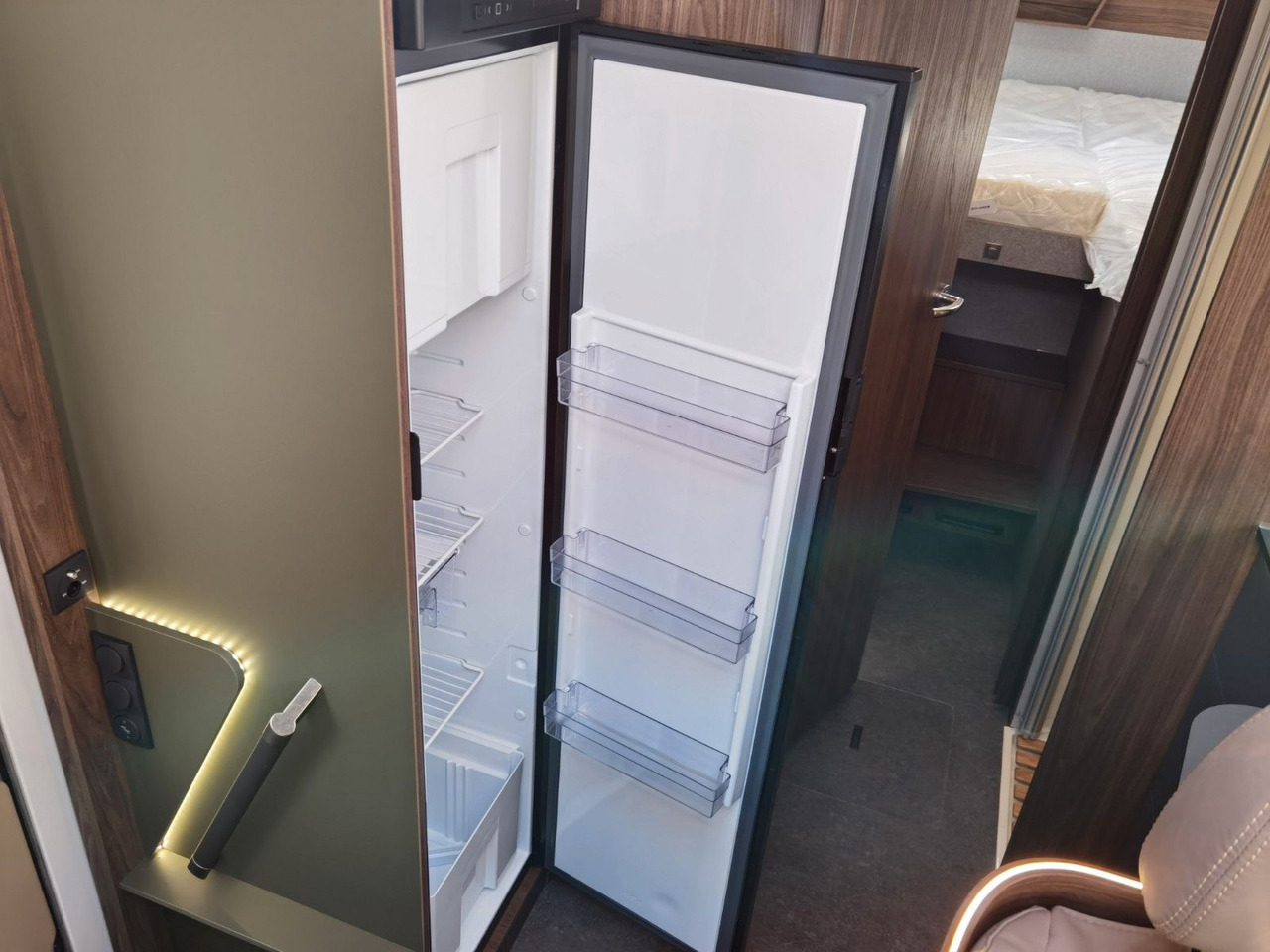 Semi-integrated motorhome Eura Mobil PROFILA T 726 EB - MODELL 2025 -MONDIAL PLUS & S: picture 17