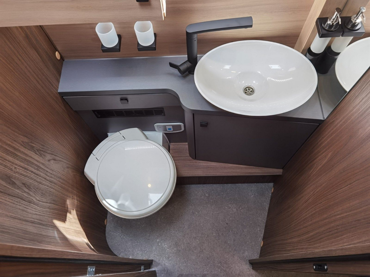 Semi-integrated motorhome Eura Mobil PROFILA T 726 EB - MODELL 2025 -MONDIAL PLUS & S: picture 22