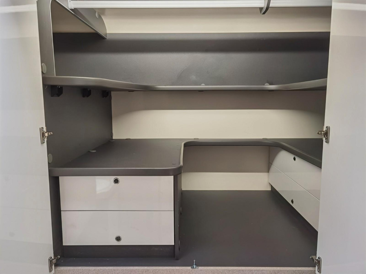 Semi-integrated motorhome Forster T 699 LF / 140PS / XXL - HUBBETT & RAUMBAD: picture 25 Semi-integrated motorhome Forster T 699 LF / 140PS / XXL - HUBBETT & RAUMBAD: picture 25