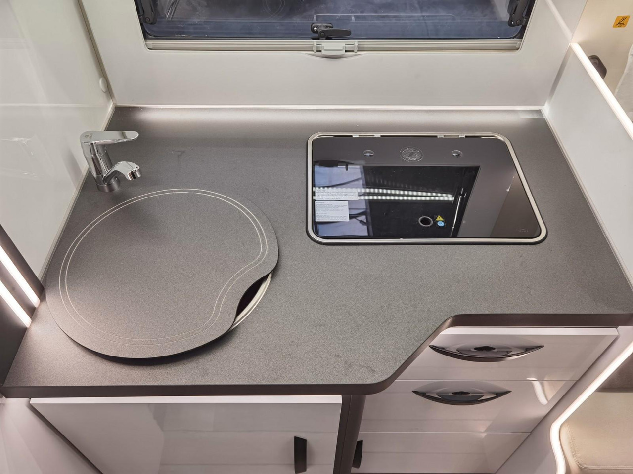 Semi-integrated motorhome Forster T 699 LF / 140PS / XXL - HUBBETT & RAUMBAD: picture 24 Semi-integrated motorhome Forster T 699 LF / 140PS / XXL - HUBBETT & RAUMBAD: picture 24