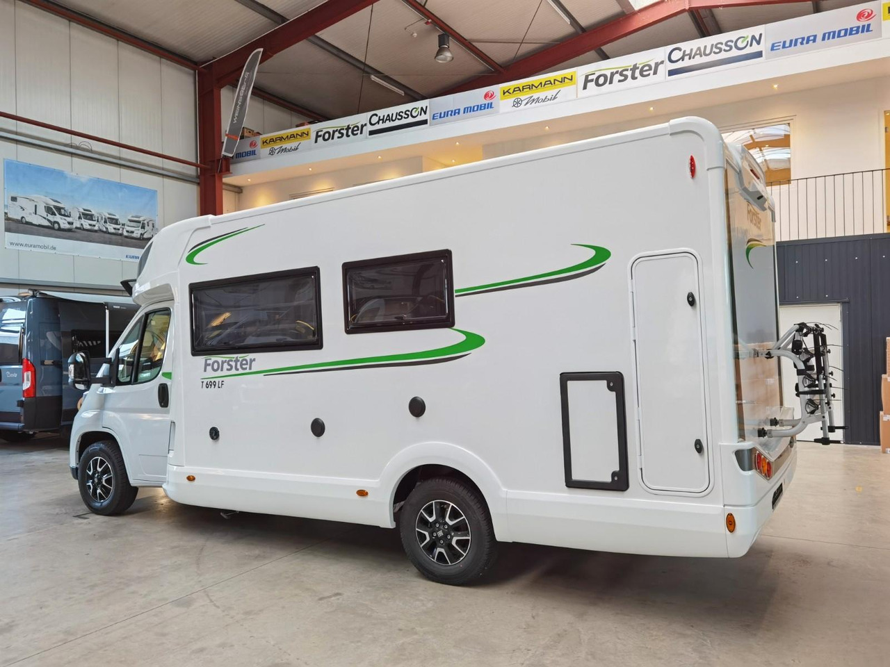 Forster T 699 LF / 140PS / XXL - HUBBETT & RAUMBAD - Semi-integrated motorhome: picture 5 Forster T 699 LF / 140PS / XXL - HUBBETT & RAUMBAD - Semi-integrated motorhome: picture 5