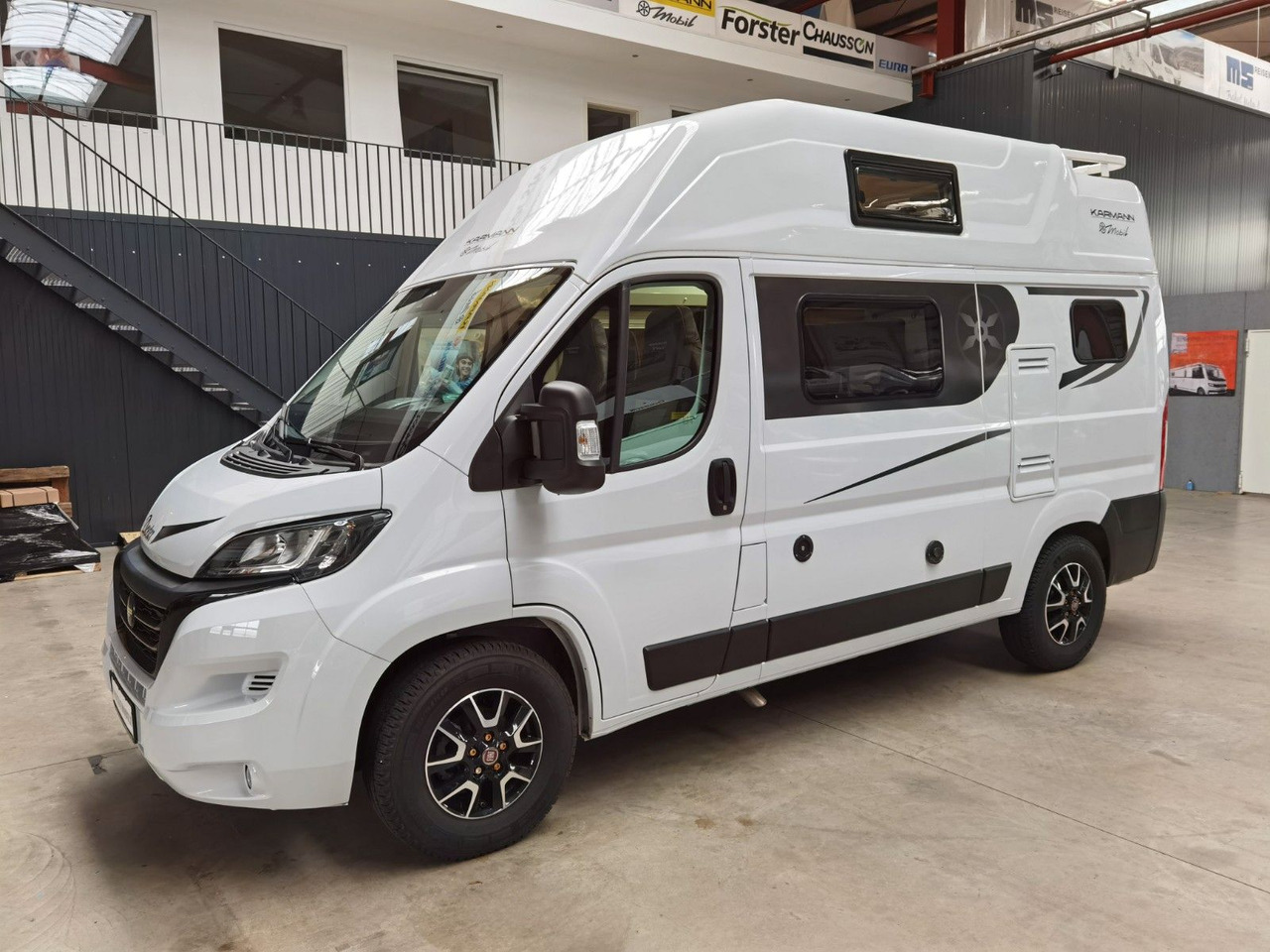 Camper van Karmann DEXTER 550 / 140PS / CONCEPT - PAKET & HUBBETT: picture 6