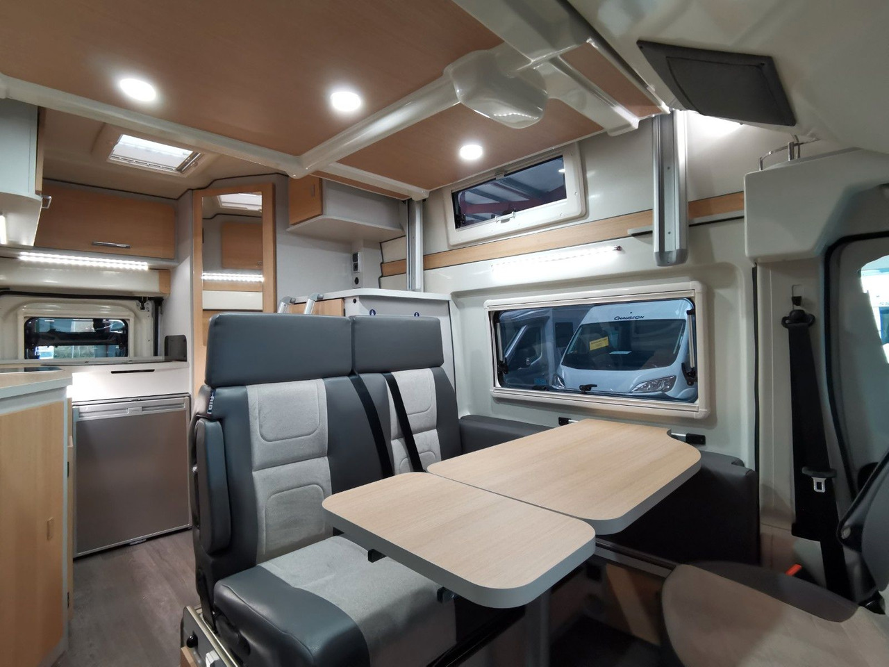 Camper van Karmann DEXTER 550 / 140PS / CONCEPT - PAKET & HUBBETT: picture 15