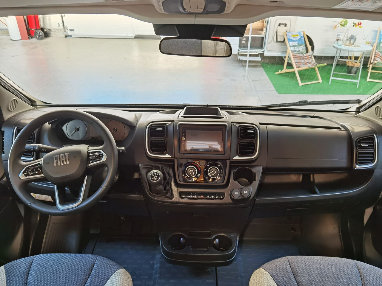 Alcove motorhome Weinsberg CARAHOME 650 DG / 140 PS /  TOP - AUSSTATTUNG: picture 12