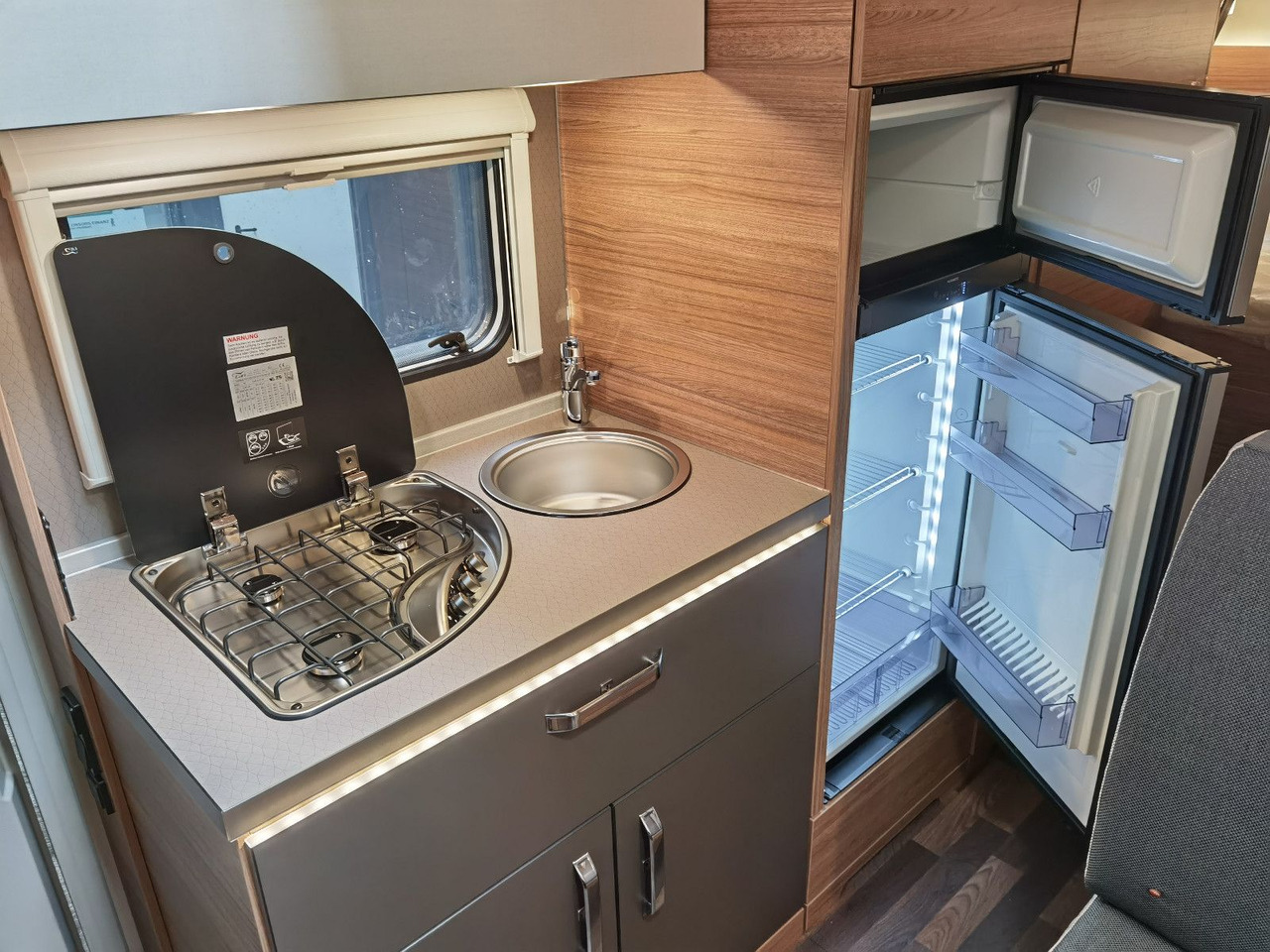 Alcove motorhome Weinsberg CARAHOME 650 DG / 140 PS /  TOP - AUSSTATTUNG: picture 19