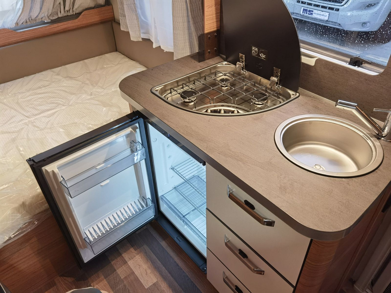 New Caravan Weinsberg CARAONE 390 QD - EDITION HOT / - MODELL 2025 -: picture 17