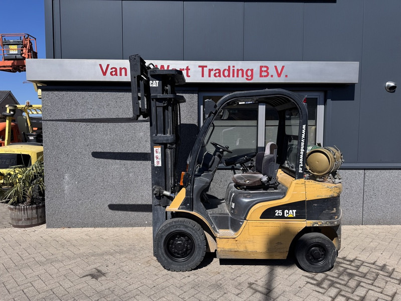 Caterpillar GP25N - LPG forklift: picture 5 Caterpillar GP25N - LPG forklift: picture 5