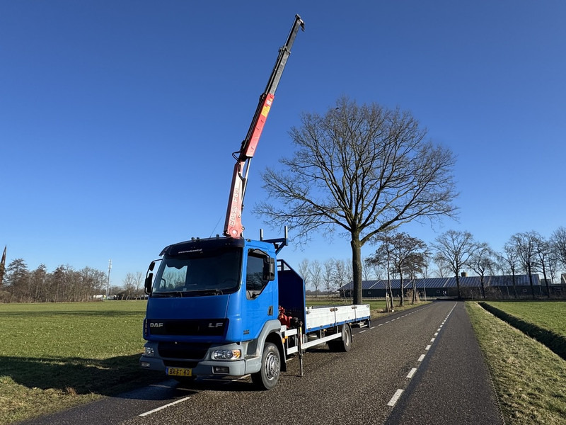 DAF 45.170 4x2 bakwagen FASSI F80A.22 kraan 2005 - Dropside/ Flatbed truck, Crane truck: picture 2 DAF 45.170 4x2 bakwagen FASSI F80A.22 kraan 2005 - Dropside/ Flatbed truck, Crane truck: picture 2