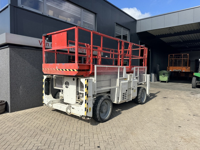 Genie Genie GS 3390 RT Schaarhoogwerker / Scissor Lift / Arbeitsbuhne 12mtr werkhoogte 4x4 Deutz DIESEL 2014 - Scissor lift: picture 5 Genie Genie GS 3390 RT Schaarhoogwerker / Scissor Lift / Arbeitsbuhne 12mtr werkhoogte 4x4 Deutz DIESEL 2014 - Scissor lift: picture 5