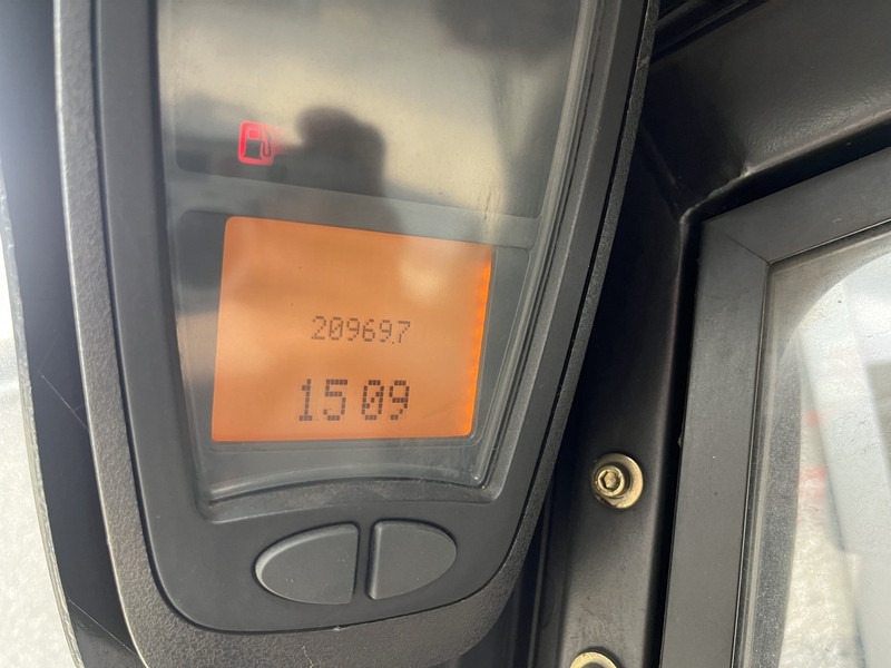 Linde H30T Duplo 360 Sideshift LPG 2005 - LPG forklift: picture 3 Linde H30T Duplo 360 Sideshift LPG 2005 - LPG forklift: picture 3