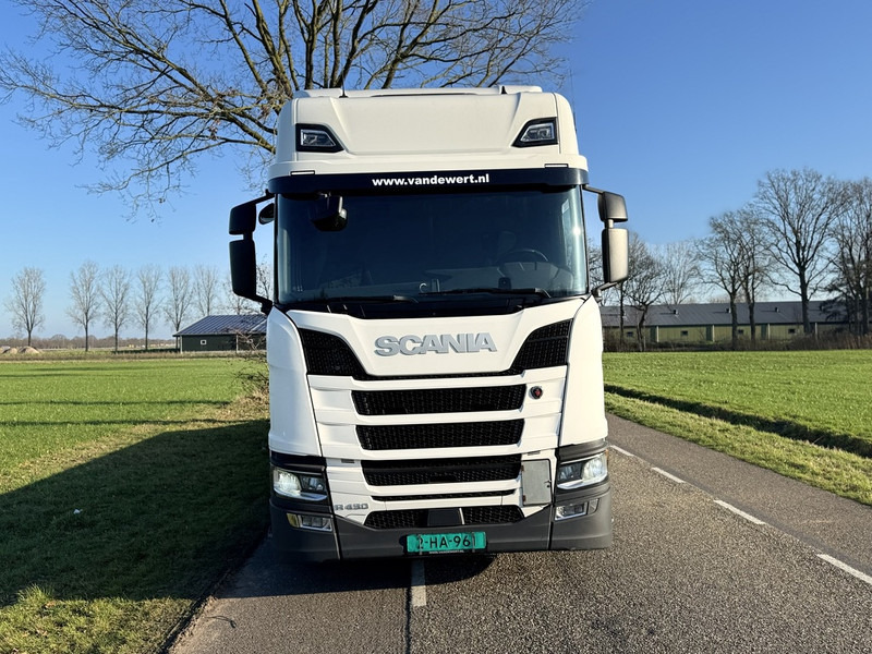 Scania R450 NGS 6X2 Machine Transporter / Oprij Vrachtwagen Euro 6 Automaat - Full Air - 2019 - Autotransporter truck: picture 3 Scania R450 NGS 6X2 Machine Transporter / Oprij Vrachtwagen Euro 6 Automaat - Full Air - 2019 - Autotransporter truck: picture 3