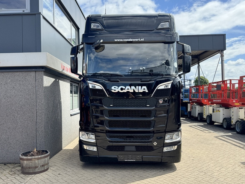 Scania S520 V8 4x2 Full Air - Automaat - Retarder - Euro 6 - I Park Cool - 2018 - TUV 02-2026 - Tractor unit: picture 3 Scania S520 V8 4x2 Full Air - Automaat - Retarder - Euro 6 - I Park Cool - 2018 - TUV 02-2026 - Tractor unit: picture 3
