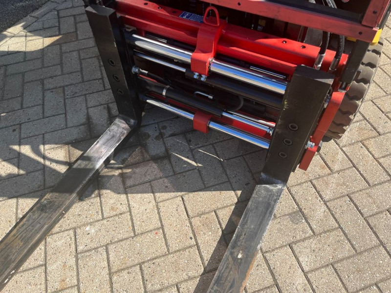 Yale ERP20VF duplo330 sideshift forkpositioner 2016 electrisch - Electric forklift: picture 5 Yale ERP20VF duplo330 sideshift forkpositioner 2016 electrisch - Electric forklift: picture 5