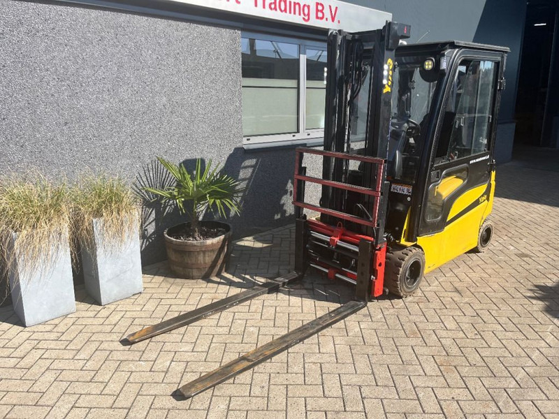 Yale ERP20VF duplo330 sideshift forkpositioner 2016 electrisch - Electric forklift: picture 3 Yale ERP20VF duplo330 sideshift forkpositioner 2016 electrisch - Electric forklift: picture 3