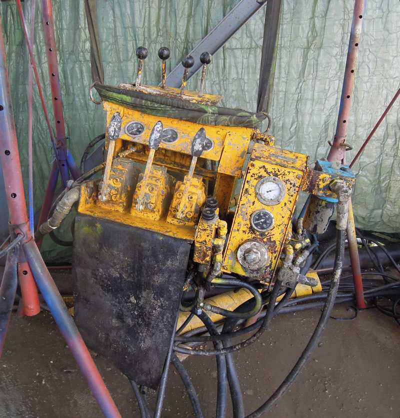 AtlasCopco BUT 6 EH drill boom - Tunnel boring machine: picture 2 AtlasCopco BUT 6 EH drill boom - Tunnel boring machine: picture 2