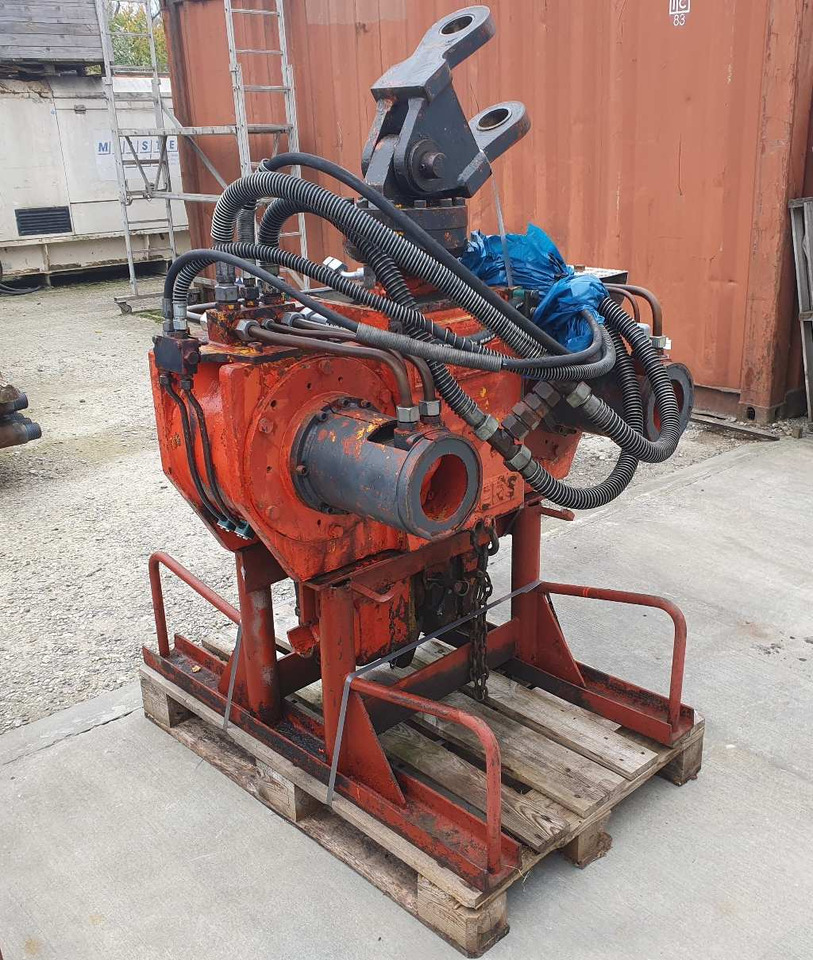 Delmag Tünkers HVB 33/30 vibro hammer - Pile driver: picture 3 Delmag Tünkers HVB 33/30 vibro hammer - Pile driver: picture 3