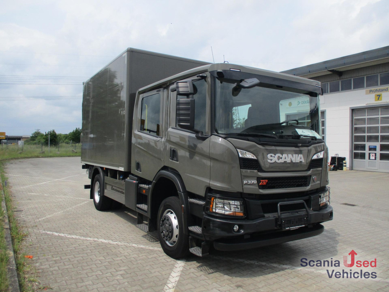 Box truck SCANIA P 370 B4x4HA Koffer mit Lbw.: picture 11