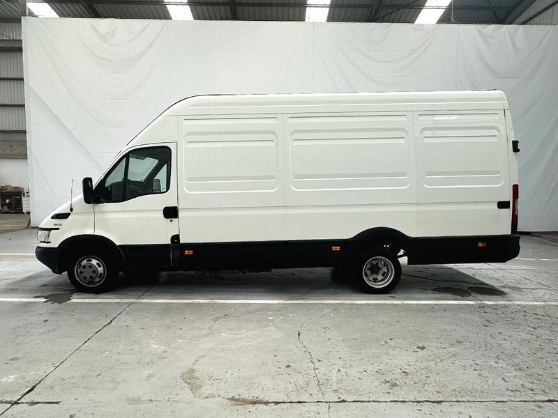Iveco Daily 35C13 AIRCO / MOTORPROBLEEM -PROBLEME DE MOTEUR - Panel van: picture 2 Iveco Daily 35C13 AIRCO / MOTORPROBLEEM -PROBLEME DE MOTEUR - Panel van: picture 2