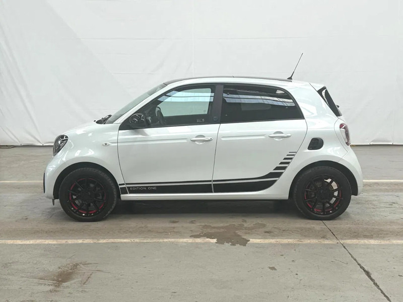 Smart Forfour ONE EQ / 100% ELECTRIC / BRABUS ALLOY WHEELS /EDITION ONE - Car: picture 2 Smart Forfour ONE EQ / 100% ELECTRIC / BRABUS ALLOY WHEELS /EDITION ONE - Car: picture 2