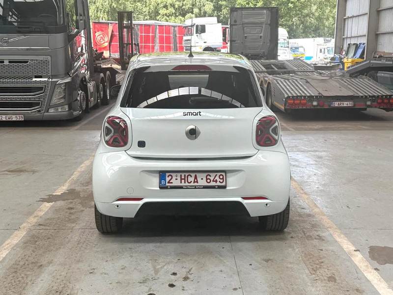 Smart Forfour ONE EQ / 100% ELECTRIC / BRABUS ALLOY WHEELS /EDITION ONE - Car: picture 4 Smart Forfour ONE EQ / 100% ELECTRIC / BRABUS ALLOY WHEELS /EDITION ONE - Car: picture 4