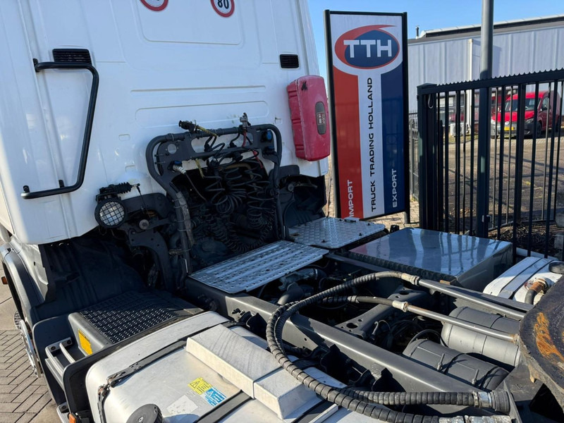 Scania R450 Highline Opticruise + Retarder Hydraulickit ADR EX/ll EX/lll/FL/AT/OX - Tractor unit: picture 5 Scania R450 Highline Opticruise + Retarder Hydraulickit ADR EX/ll EX/lll/FL/AT/OX - Tractor unit: picture 5