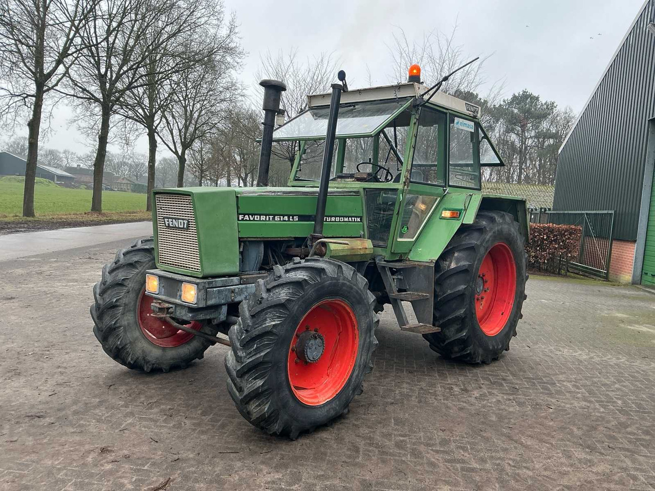 1981 FENDT FAVORIT 614 LS ALL-WHEEL DRIVE FARM TRACTOR - Farm tractor: picture 1 1981 FENDT FAVORIT 614 LS ALL-WHEEL DRIVE FARM TRACTOR - Farm tractor: picture 1