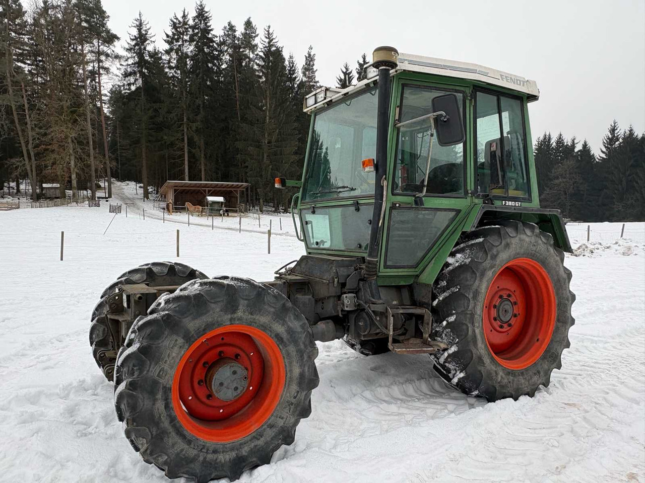 1993 FENDT GTA IMPLEMENT CARRIER TRACTOR - Farm tractor: picture 2 1993 FENDT GTA IMPLEMENT CARRIER TRACTOR - Farm tractor: picture 2