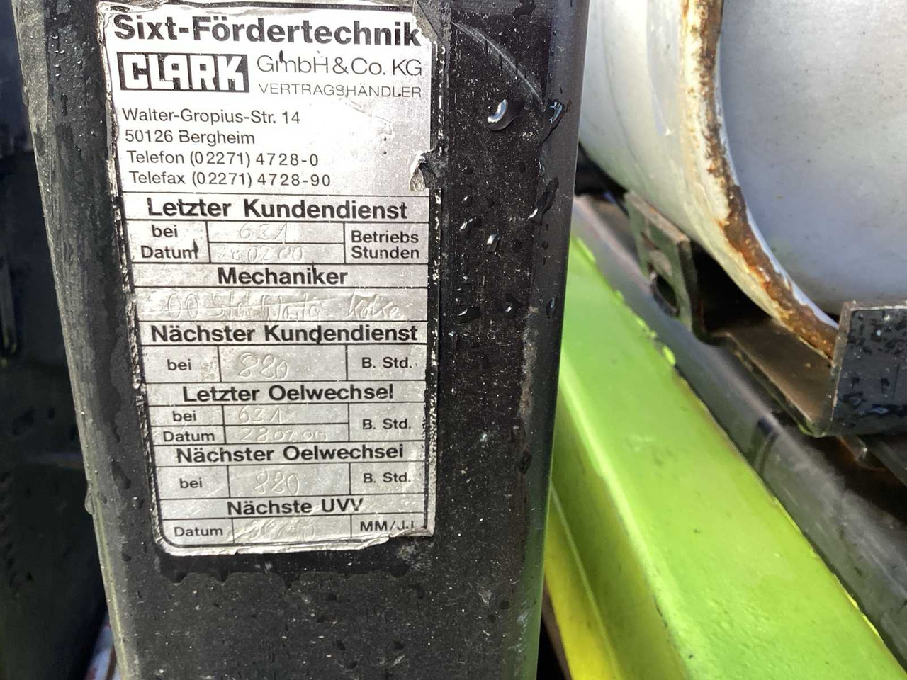 Forklift 1999 CLARK CGC30 FORKLIFT 7300 MM: picture 15 Forklift 1999 CLARK CGC30 FORKLIFT 7300 MM: picture 15