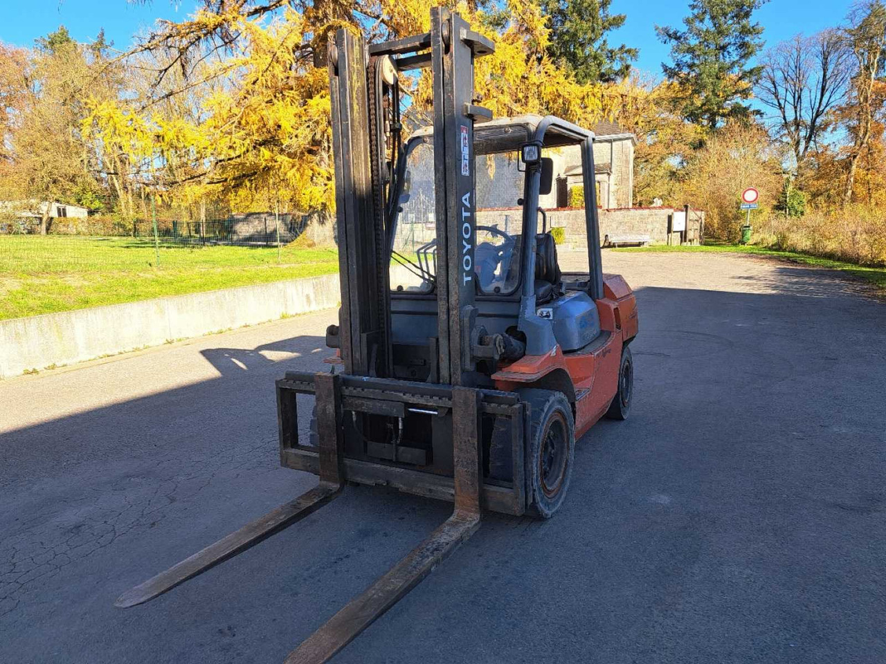 1999 TOYOTA 7FD35 FORKLIFT - Forklift: picture 1 1999 TOYOTA 7FD35 FORKLIFT - Forklift: picture 1