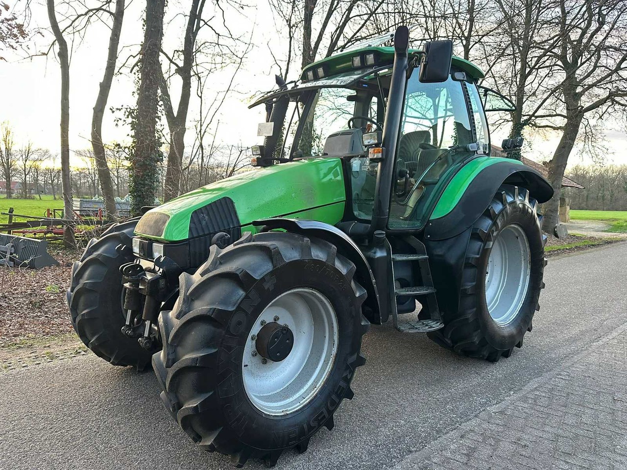 2000 DEUTZ AGROTRON 120 MK3 ALL-WHEEL DRIVE FARM TRACTOR - Farm tractor: picture 1 2000 DEUTZ AGROTRON 120 MK3 ALL-WHEEL DRIVE FARM TRACTOR - Farm tractor: picture 1