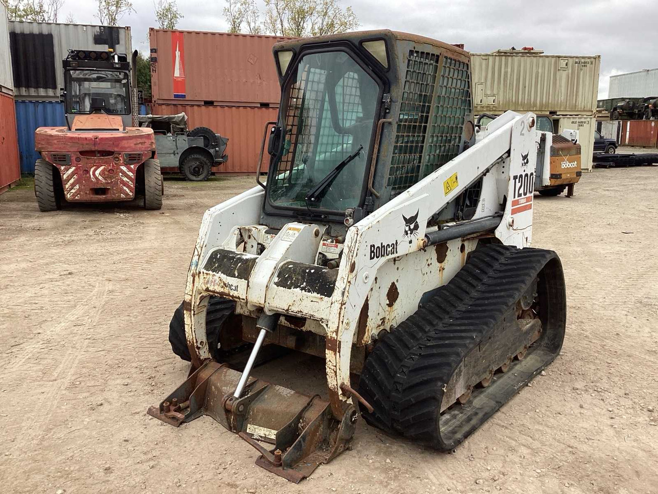 2001 BOBCAT T 200 SKID STEER LOADER - Compact track loader: picture 1 2001 BOBCAT T 200 SKID STEER LOADER - Compact track loader: picture 1