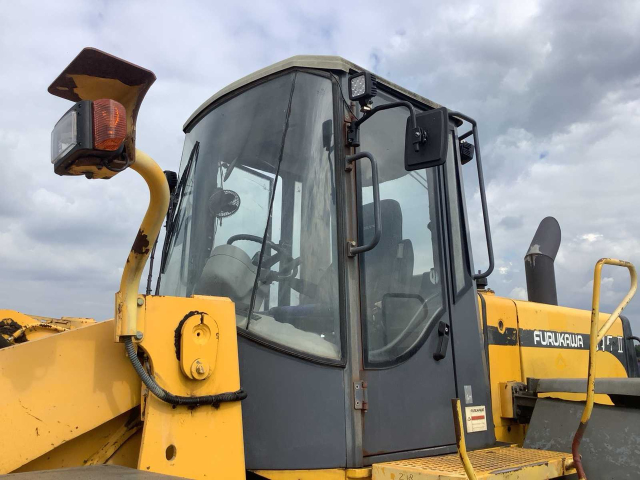 2001 - FURUKAWA - 345-II - SHOVEL/WHEEL LOADER - Wheel loader: picture 5 2001 - FURUKAWA - 345-II - SHOVEL/WHEEL LOADER - Wheel loader: picture 5