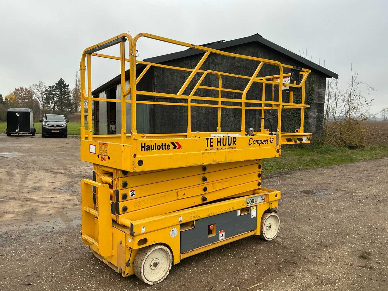 2003 PINGUELY - HAULOTTE COMPACT 12 AERIAL PLATFORM - Aerial platform: picture 1 2003 PINGUELY - HAULOTTE COMPACT 12 AERIAL PLATFORM - Aerial platform: picture 1