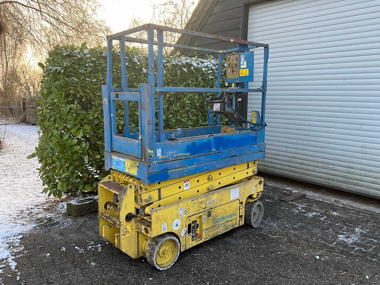 2004 GENIE GS1532 AERIAL PLATFORM - Aerial platform: picture 2 2004 GENIE GS1532 AERIAL PLATFORM - Aerial platform: picture 2