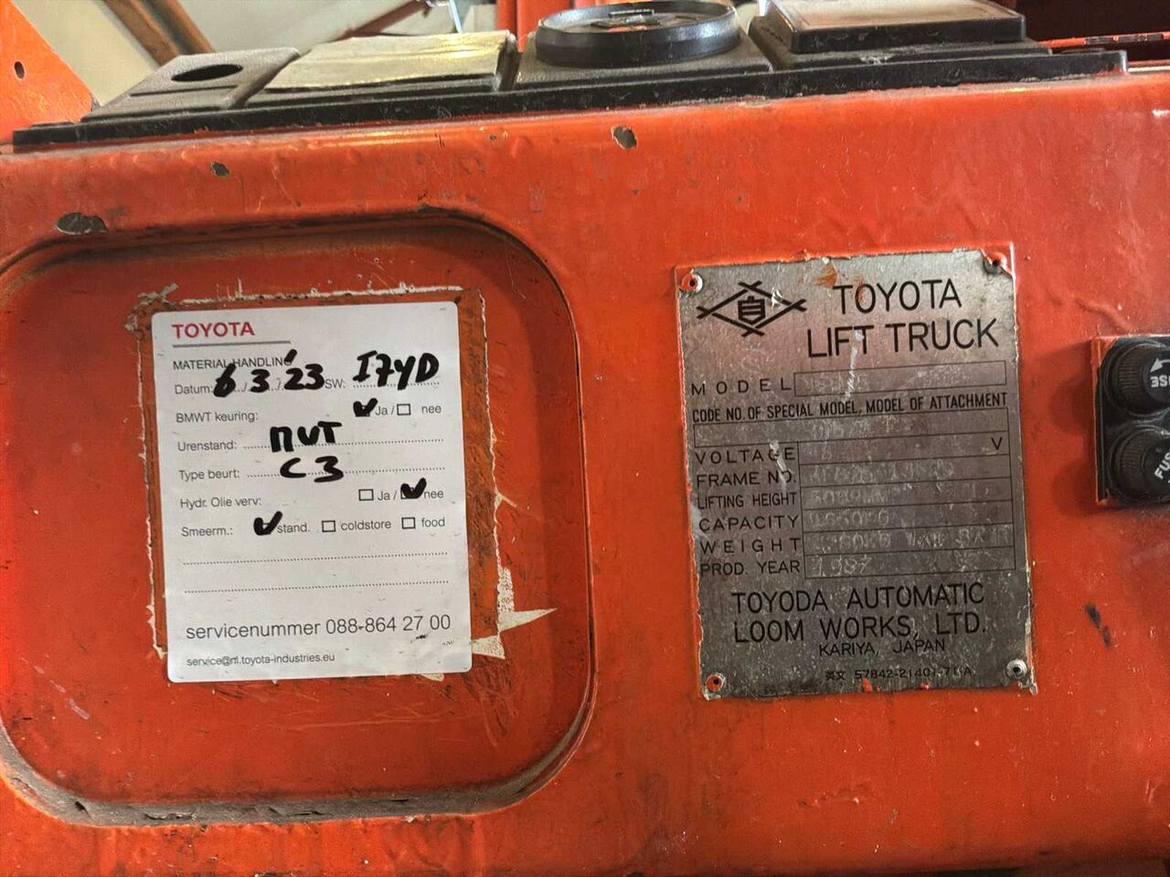 2004 TOYOTA HAWKER PERFECT PLUS FORKLIFT - Forklift: picture 5 2004 TOYOTA HAWKER PERFECT PLUS FORKLIFT - Forklift: picture 5