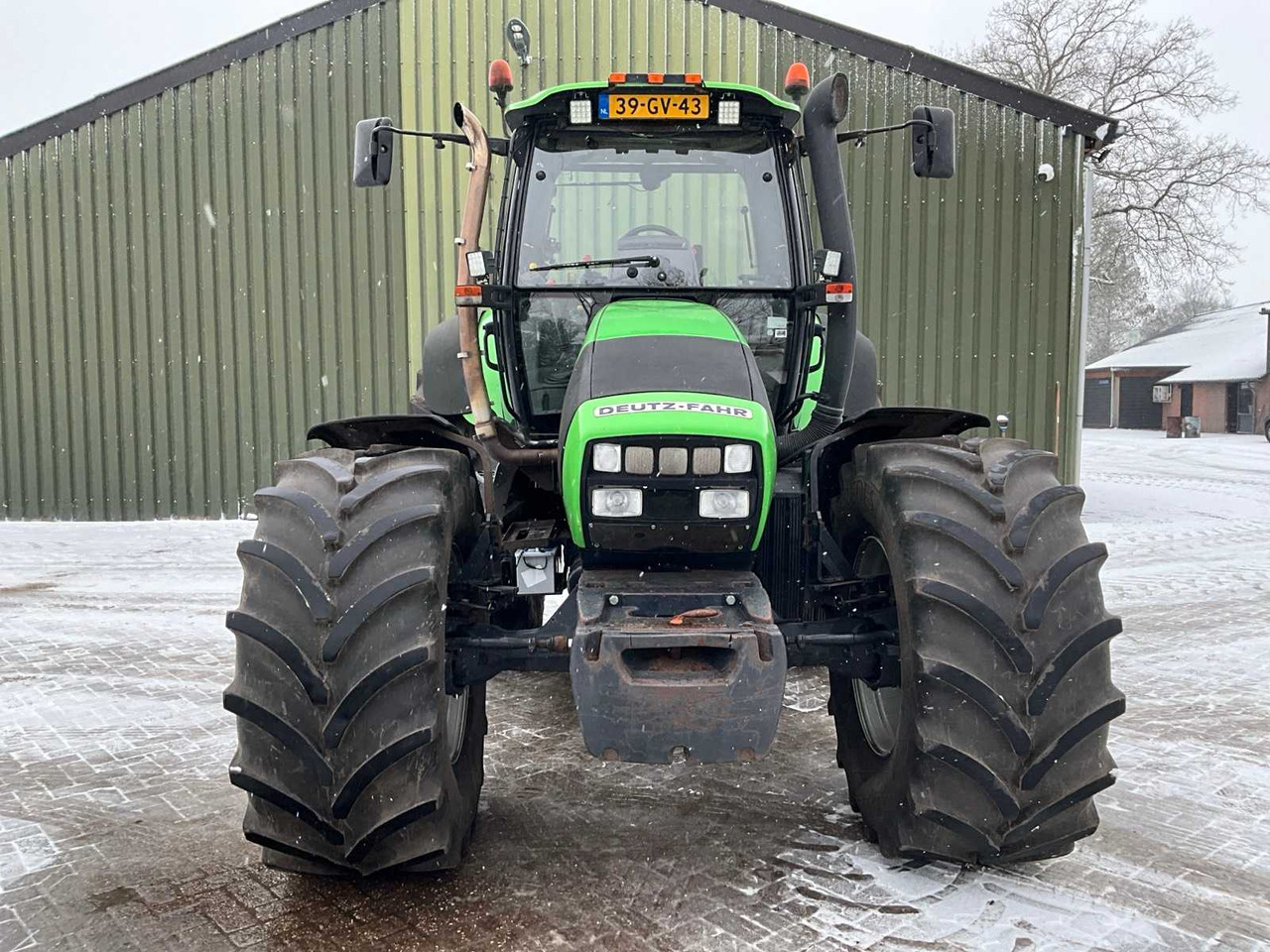 2005 DEUTZ-FAHR 2005 AGROTRON 165.7 FOUR WHEEL DRIVE FARM TRACTOR - Farm tractor: picture 3 2005 DEUTZ-FAHR 2005 AGROTRON 165.7 FOUR WHEEL DRIVE FARM TRACTOR - Farm tractor: picture 3