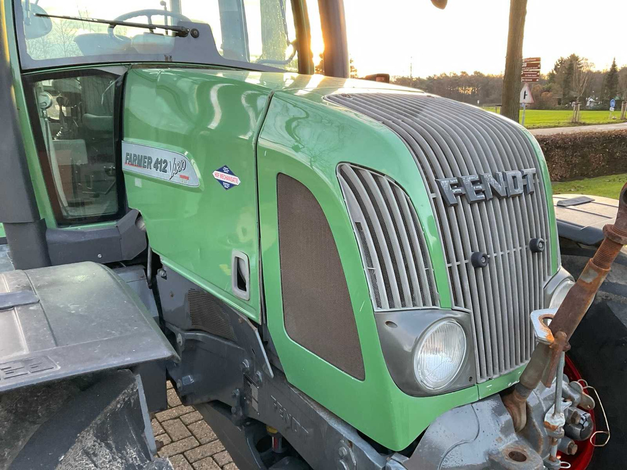 Farm tractor 2005 FENDT FARMER 412 VARIO ALL-WHEEL DRIVE FARM TRACTOR: picture 15 Farm tractor 2005 FENDT FARMER 412 VARIO ALL-WHEEL DRIVE FARM TRACTOR: picture 15