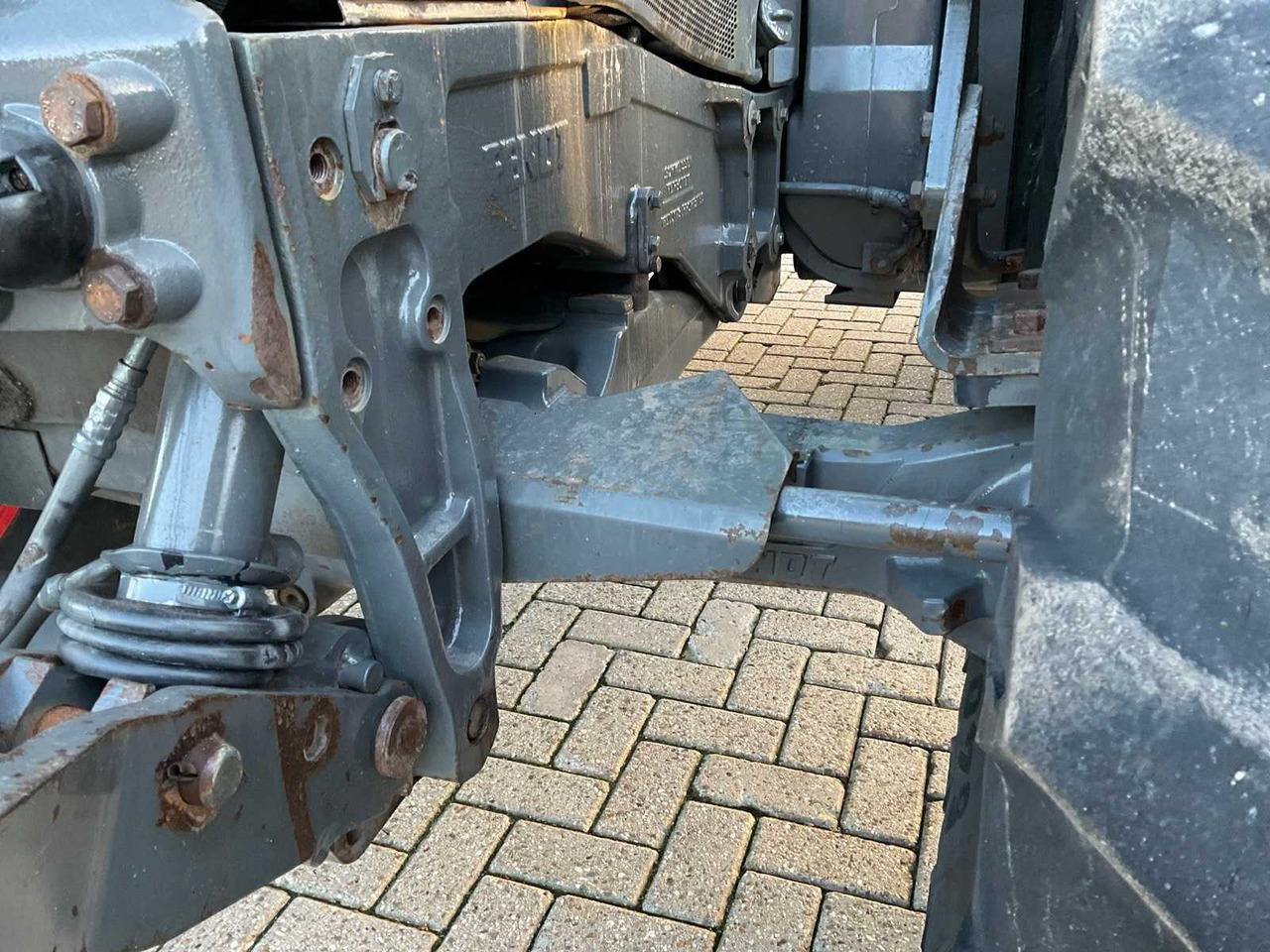 Farm tractor 2005 FENDT FARMER 412 VARIO ALL-WHEEL DRIVE FARM TRACTOR: picture 12 Farm tractor 2005 FENDT FARMER 412 VARIO ALL-WHEEL DRIVE FARM TRACTOR: picture 12