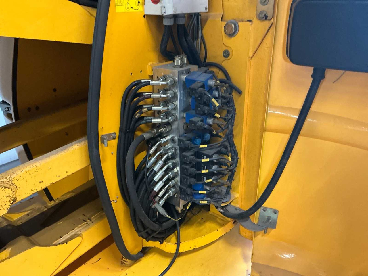 Aerial platform 2005 MANITOU 120 AETJ AERIAL PLATFORM: picture 21