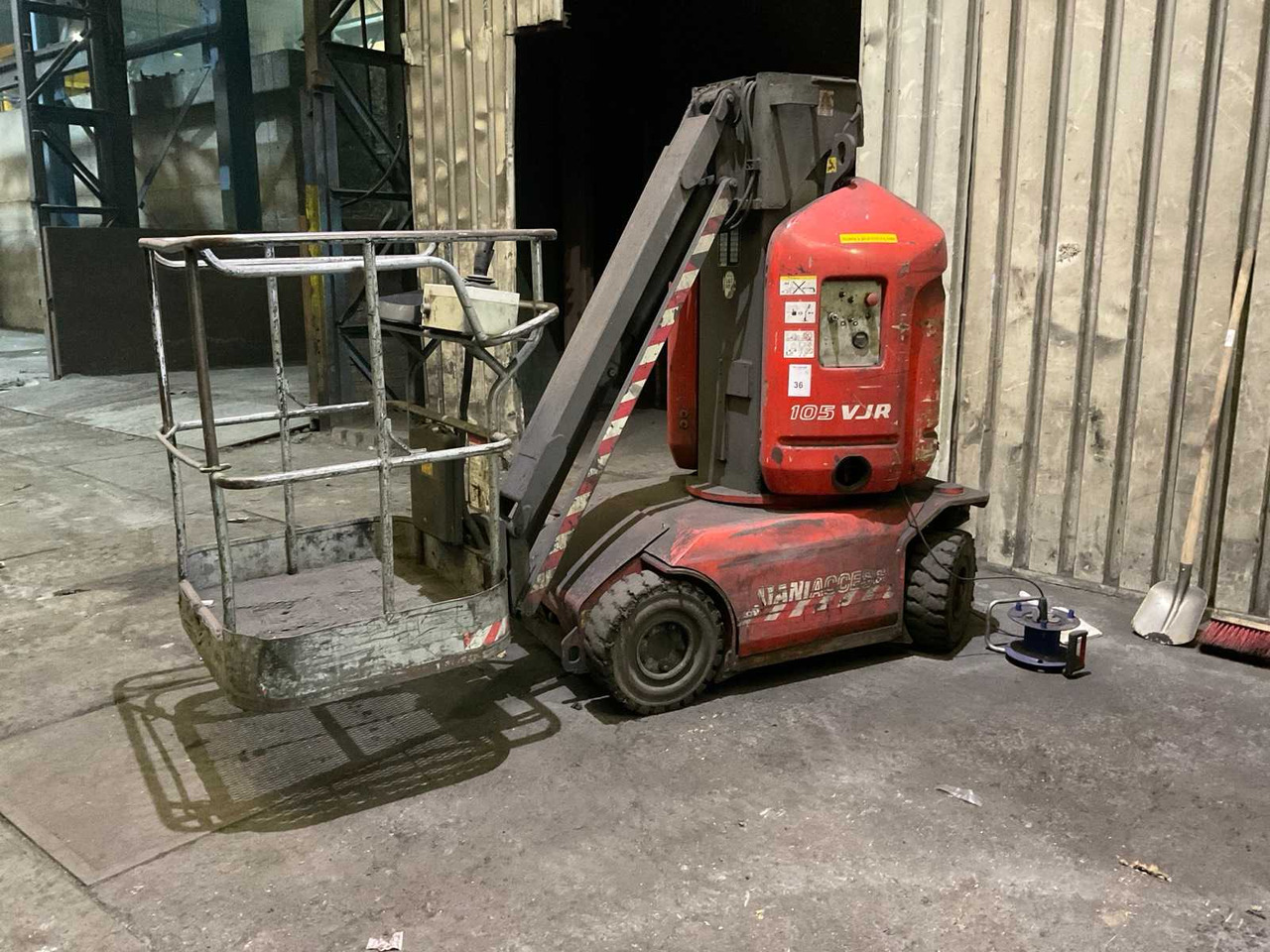 2007 MANITOU 105 FYR 2 AERIAL PLATFORM - Aerial platform: picture 1 2007 MANITOU 105 FYR 2 AERIAL PLATFORM - Aerial platform: picture 1